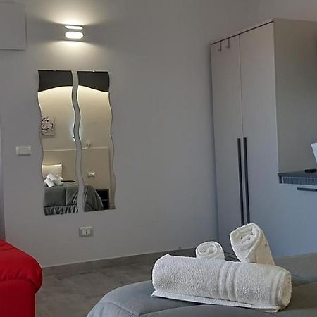 Donjon Suite Centro Storico Castelbuono  Exteriör bild